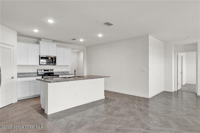 Building Photo - 5076 Marble St