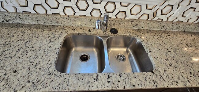 Building Photo - 153 Purple Sandpiper Ln