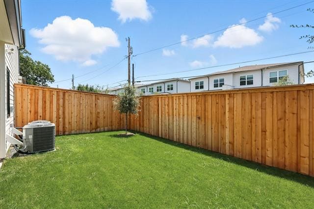 Building Photo - 4500 Hopkins Ave