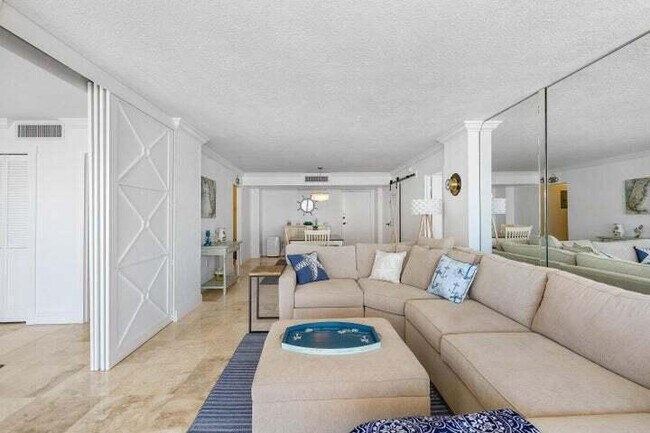 Building Photo - 3546 S Ocean Blvd