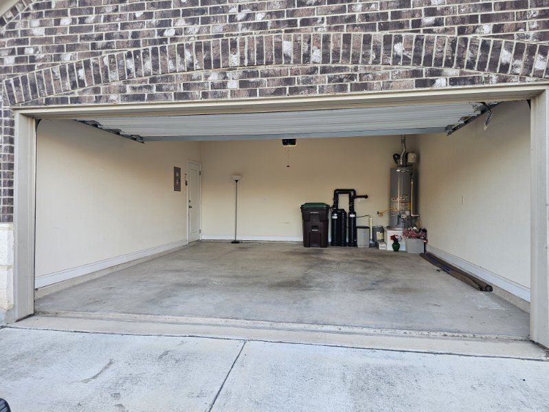 Building Photo - 9511 Bricewood Oak