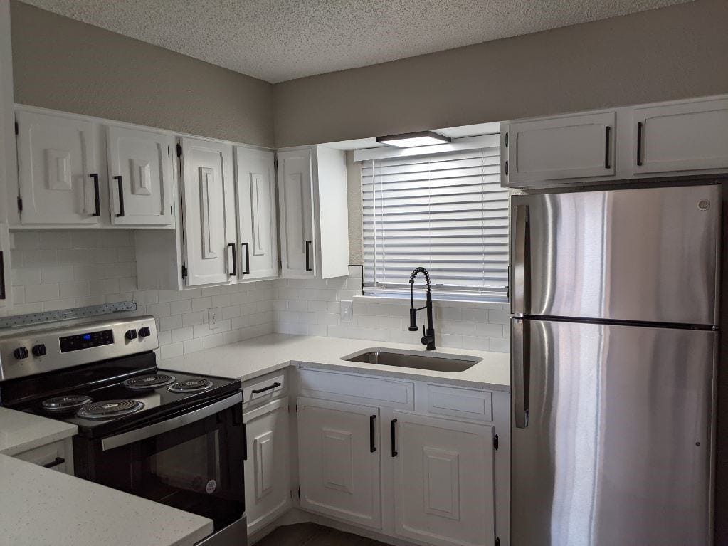 Building Photo - iConic Mueller 1