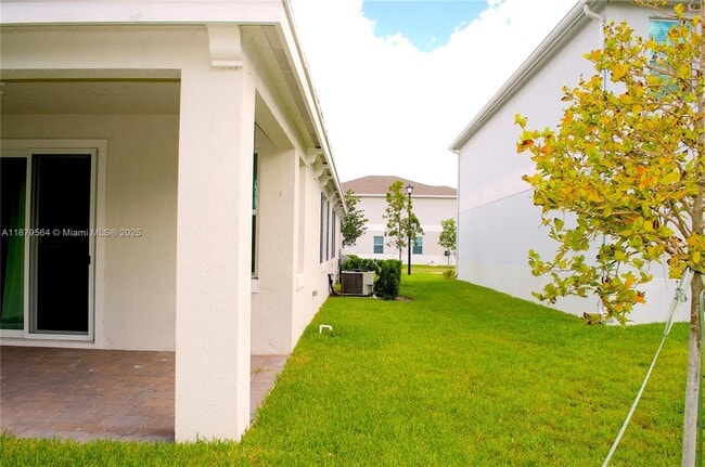 Building Photo - 4524 Catalina Wy