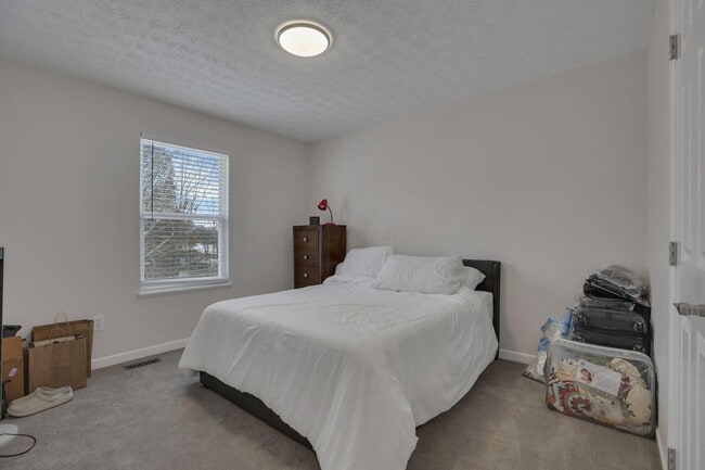 Building Photo - 5920 Triplett Square