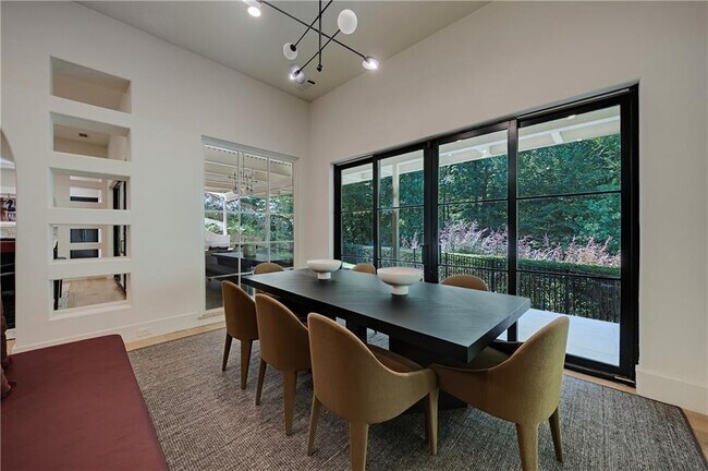 Building Photo - 3570 Knollwood Dr NW