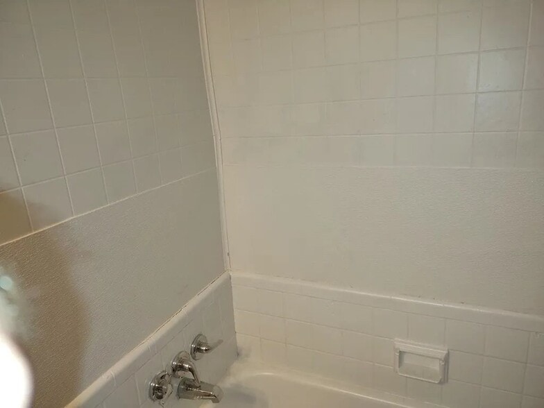 Building Photo - 4202 16th Ave