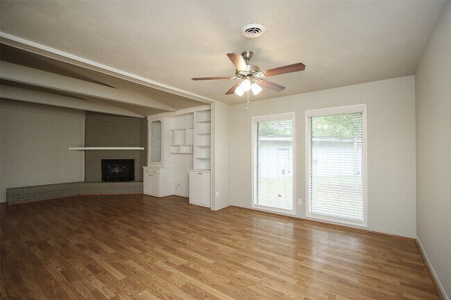 Building Photo - 30115 Misty Meadow Dr