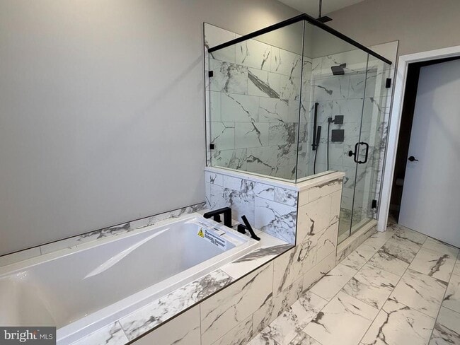 Building Photo - 3119 Pierview Ln