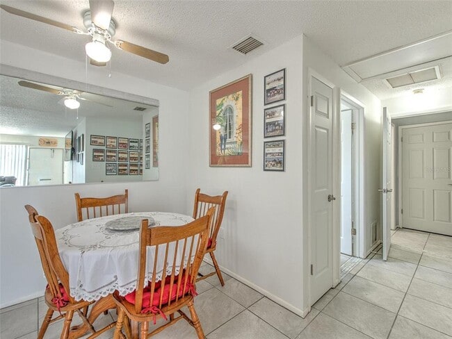 Building Photo - 4313 Tahitian Gardens Cir