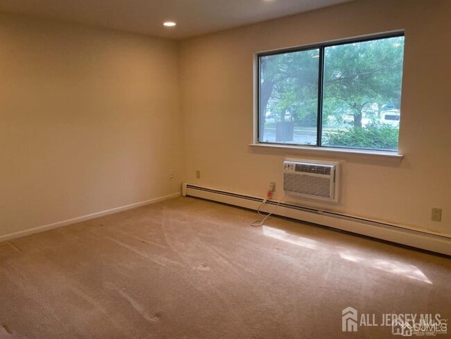 Building Photo - 1301 Cricket Ln