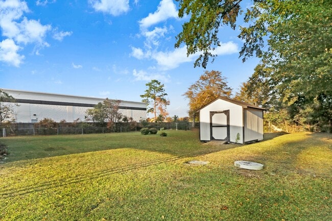 Building Photo - 2703 Langston Dr