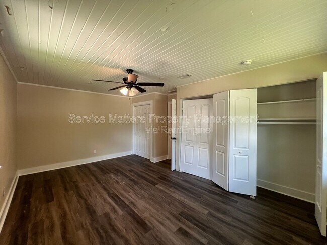 Building Photo - 1922 W Gregory St