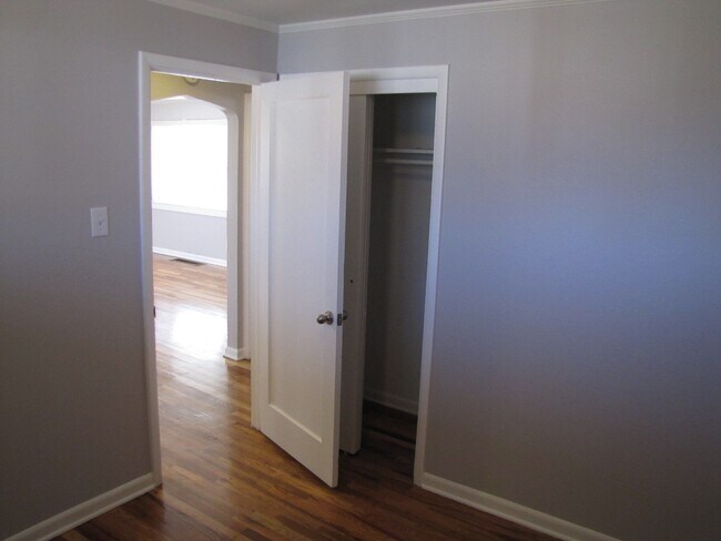 Building Photo - 4010 Jay Street, Unit 4010