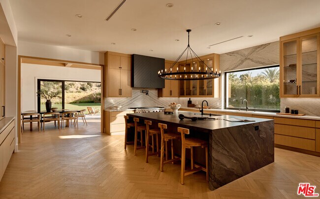 Building Photo - 25242 Prado Del Grandioso