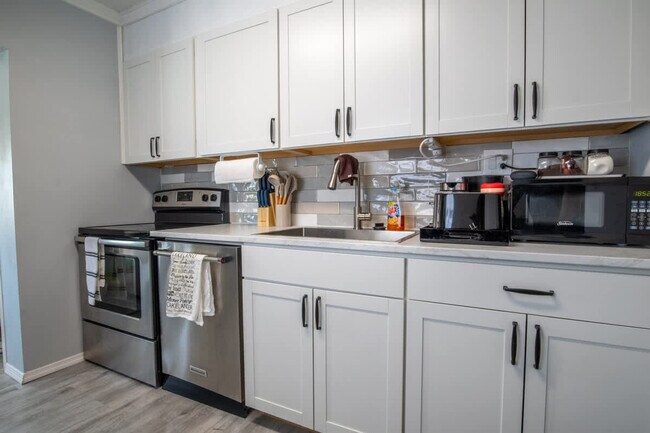 Building Photo - 123 Oconee St