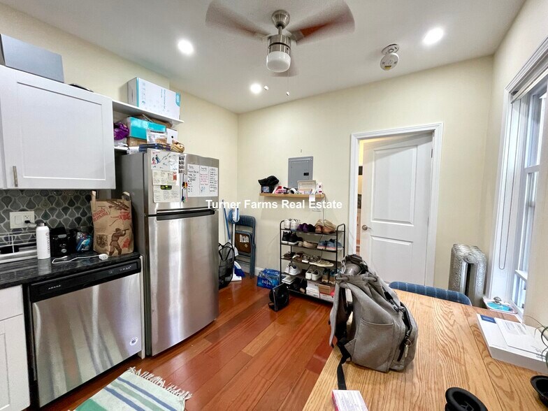 Building Photo - 88 Hancock St