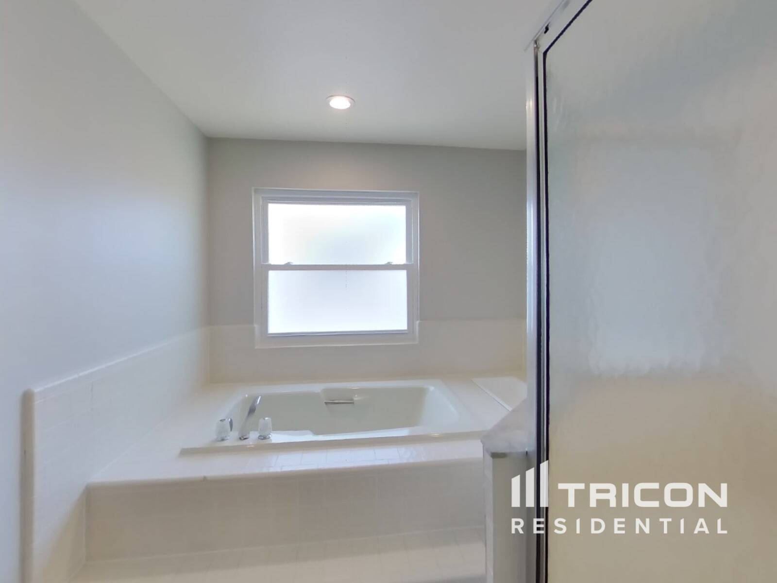 Building Photo - 2609 Crestfield Dr