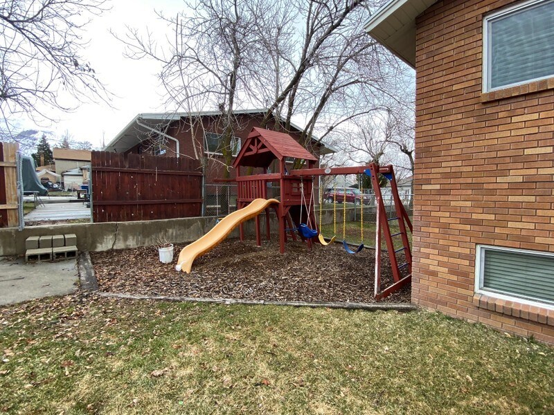 Building Photo - 411 E 100 S