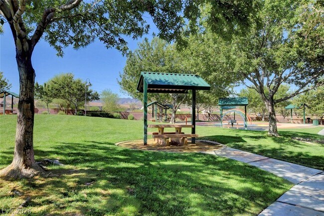 Building Photo - 2576 Velez Valley Way