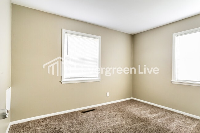 Building Photo - 1665 Shady Lane Rd