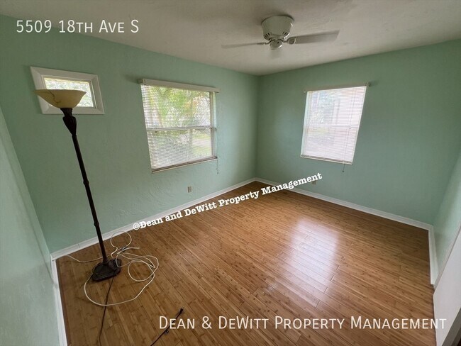 Building Photo - 5509 18th Ave S