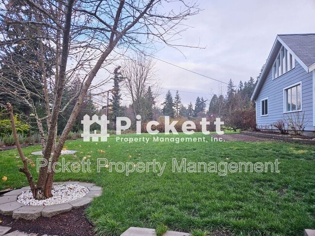 Building Photo - 9062 Tracyton Blvd NW