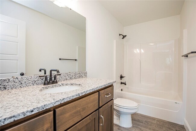 Building Photo - 2509 Westbrook Lp