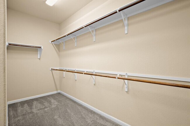 Building Photo - 11704 Palisades Pkwy
