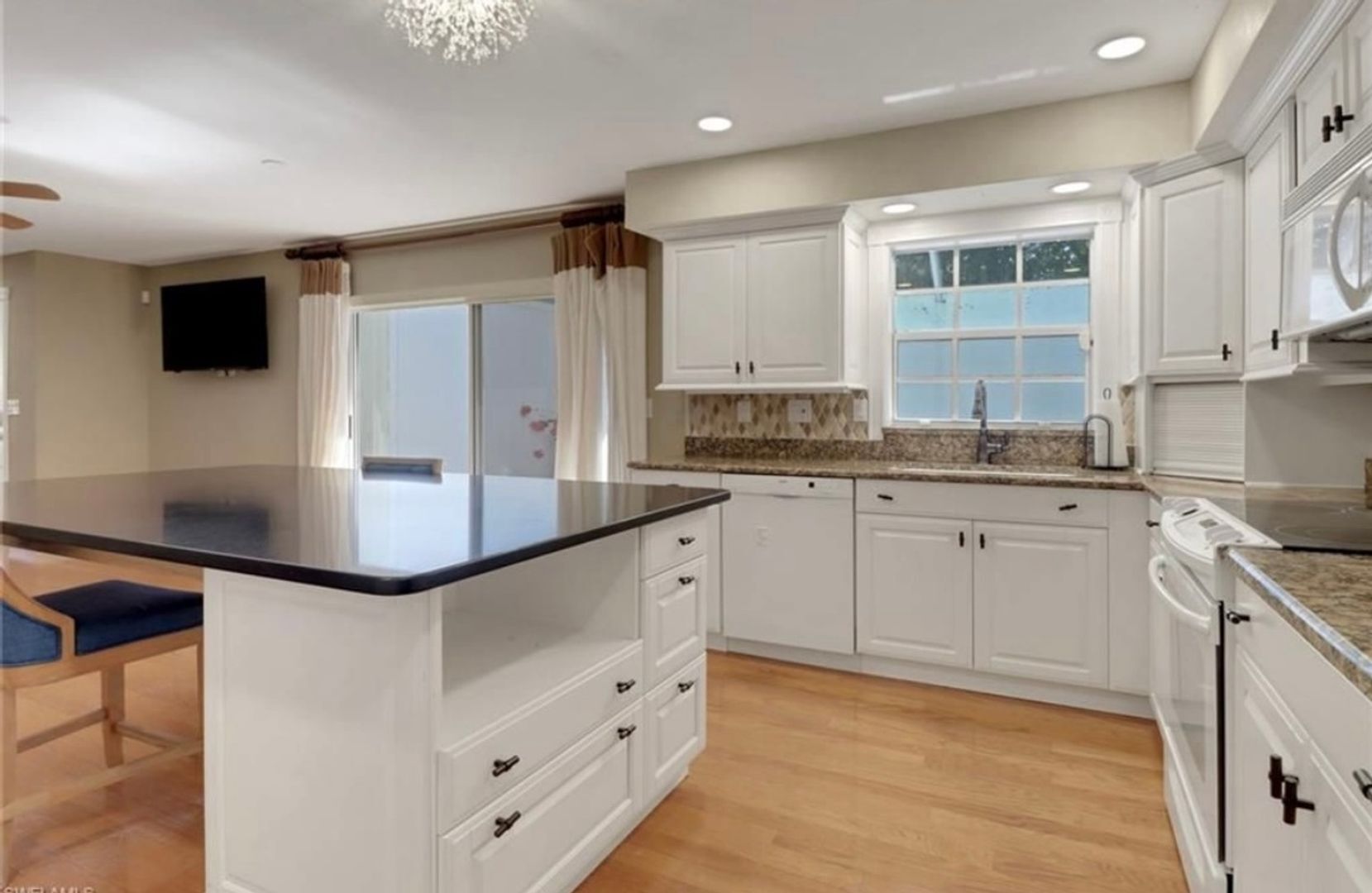 Building Photo - 13711 Raleigh Ln