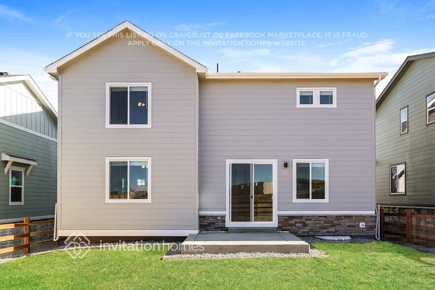 Building Photo - 3383 N Irvington St