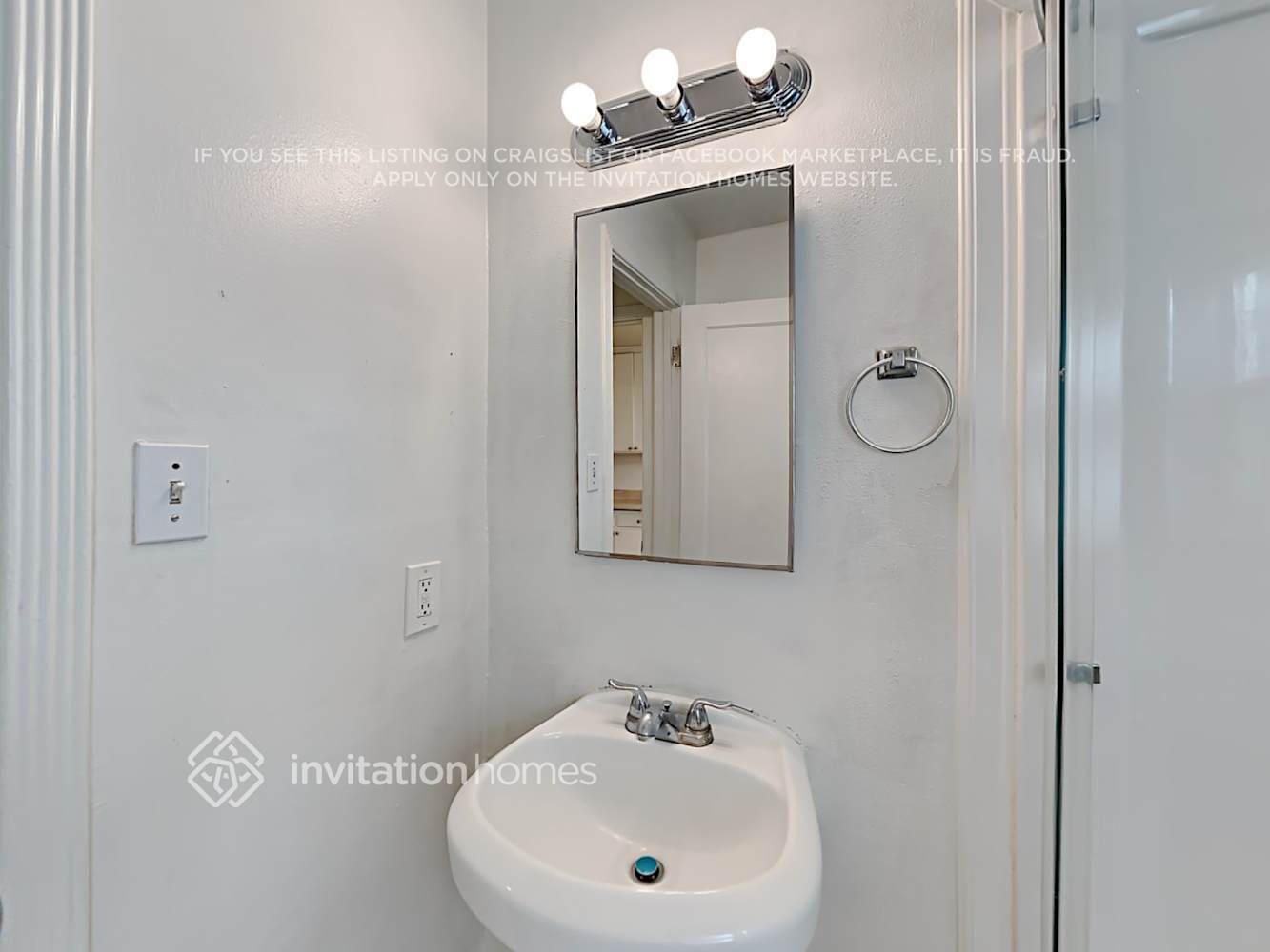 Building Photo - 2541 Anaheim Ct