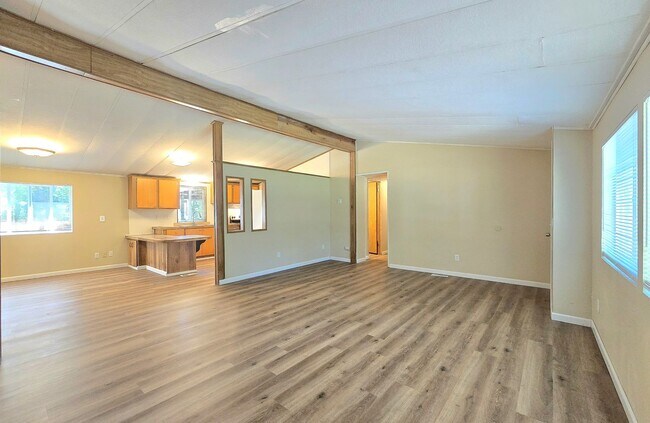 Building Photo - 3 Bedroom Home in Marysville