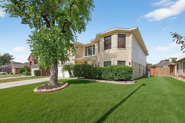 Building Photo - 2202 Laurel Branch Way