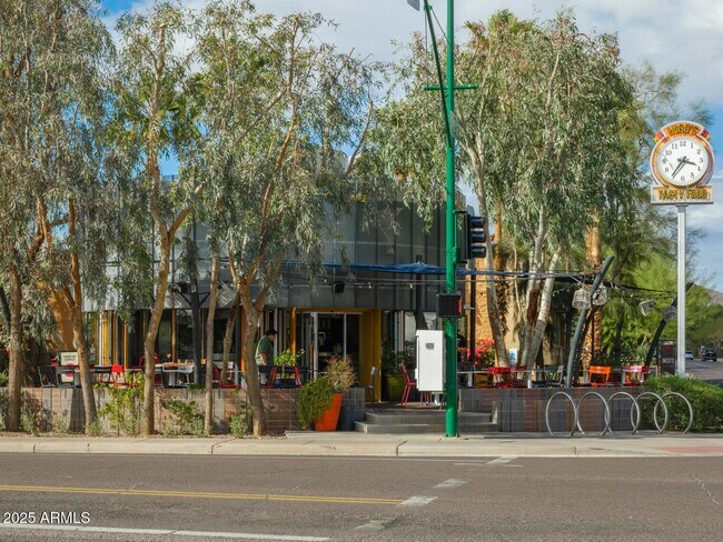 Building Photo - 4001 E Campbell Ave