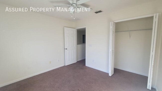 Building Photo - 4000 Garden Oak Ct