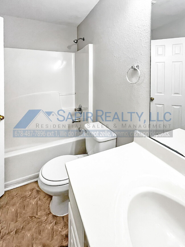 Building Photo - 7107 Brookview Way