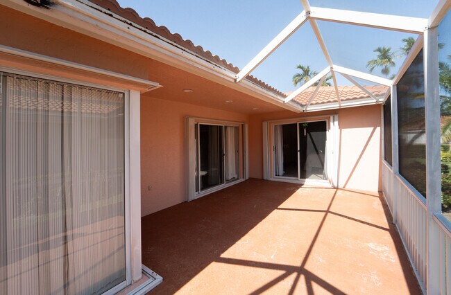 Building Photo - 9906 Harbour Lake Cir