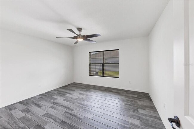 Building Photo - 7335 34th Ct E