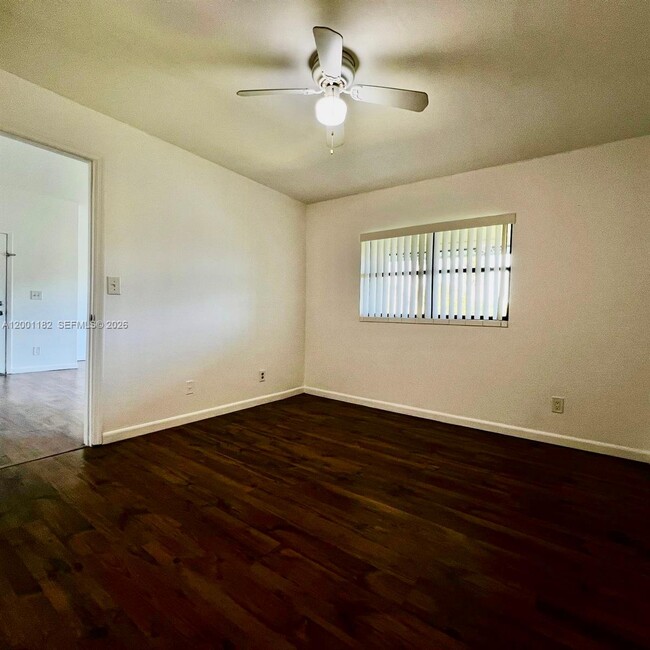 Building Photo - 4030 NW 87th Ave