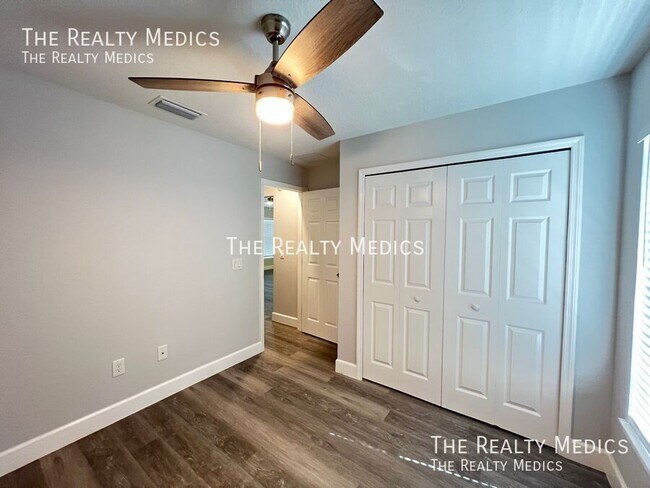 Building Photo - 13570 SW 112th St