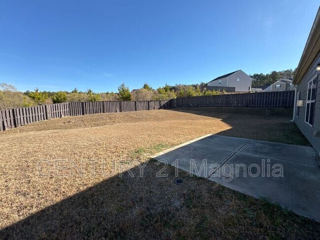 Building Photo - 3061 White Gate Lp