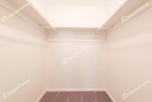 Building Photo - Updated 3BD/1.5BA Gem with Fireplace & Fen...