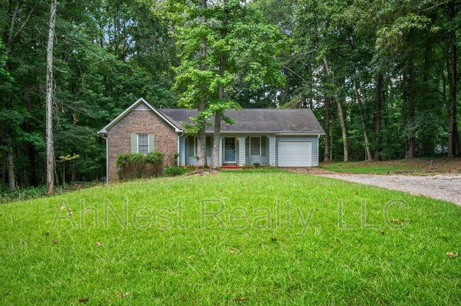 Building Photo - 50 Woodland Trce