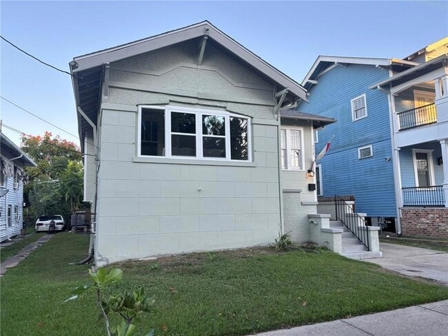 Building Photo - 2427 Peniston St