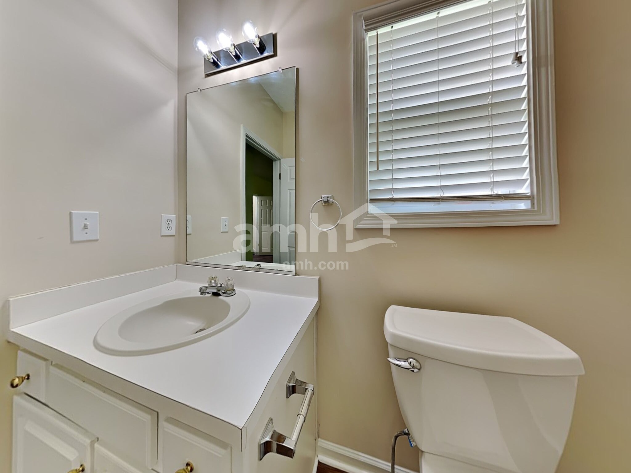 Building Photo - 5745 Newnan Cir