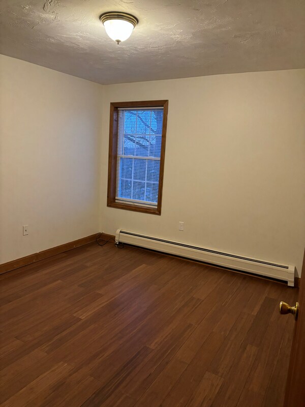 Building Photo - 1 Hemans St