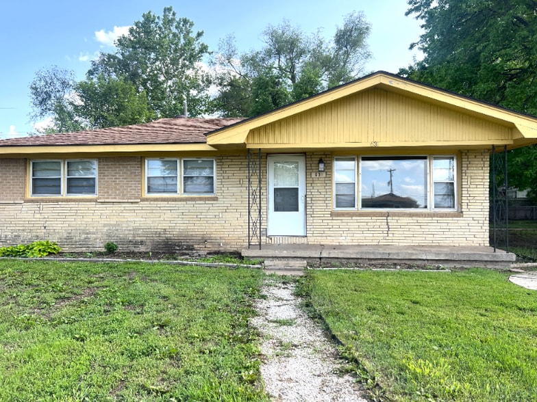 Primary Photo - 631 Alexander Dr
