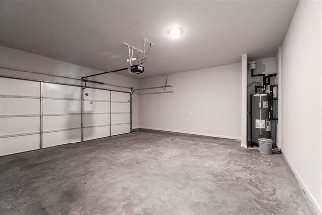 Building Photo - 545 King Vlg