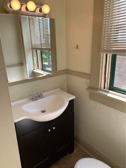 apt # 1+4 - 836 Harrison Ave