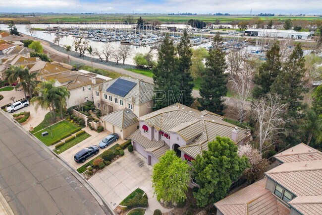 Building Photo - 5956 St Andrews Dr